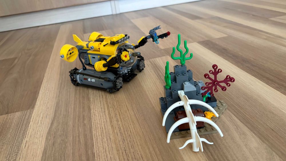 Дълбокопотапяща се подводница LEGO City 60092