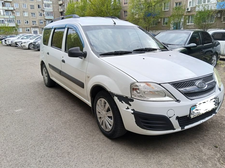 Машина сатылады лада Ларгус 8 клп.