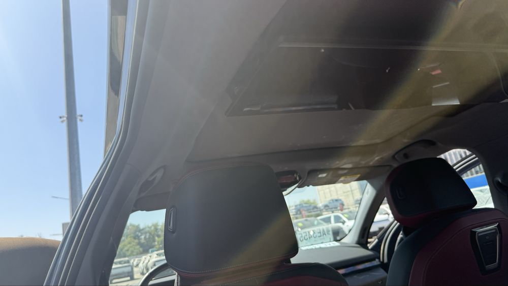 BMW i5 35L 2024 yil dop opsiya