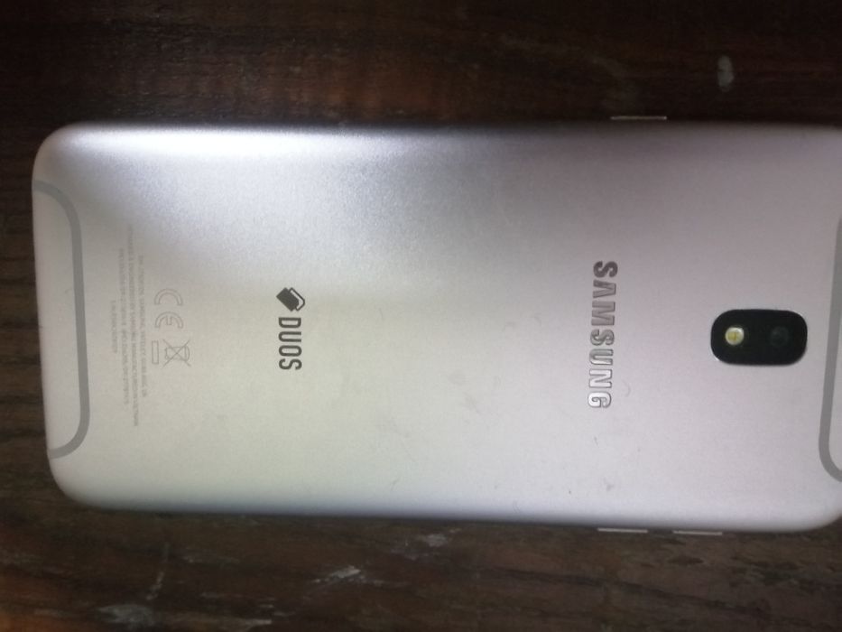 Samsung galaxy j7 taciul fisurat