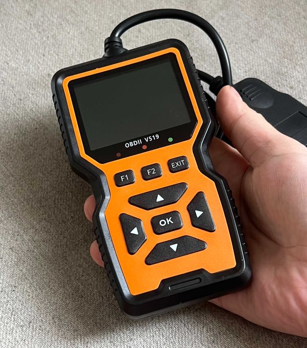Tester auto diagnoza OBD2 V519 nou suport 9 protocoale si Live Data