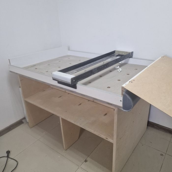 Продам стол для фрезера