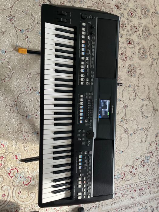 Yamaha PSR sx 600