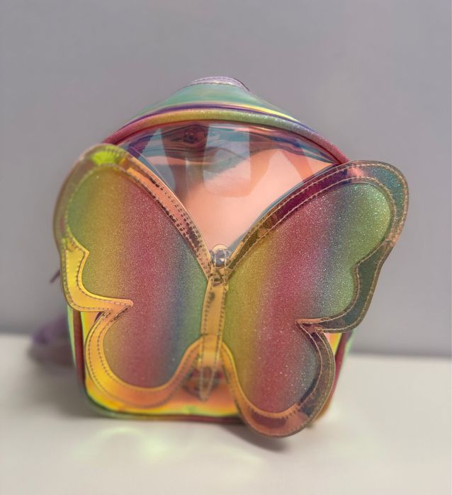 Set rucsac holografic cu fluture + pălărie roz cu paiete – fete