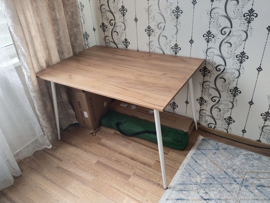Продаю новый стол
