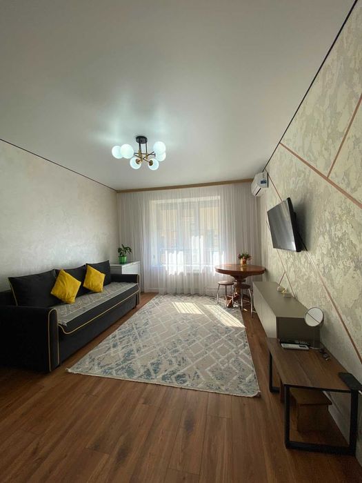 продам Евро 2 комн квартиру в центре