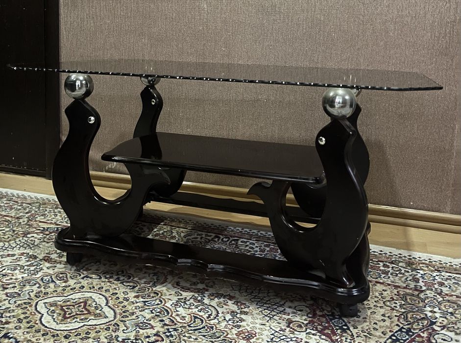 Продаётся Тумба из калёного стекла