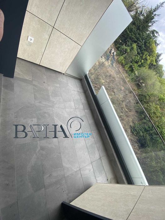 Дава се под наем Тристаен апартамент в Варна, Бриз - 107 кв.м за 1438 € - Снимка #9