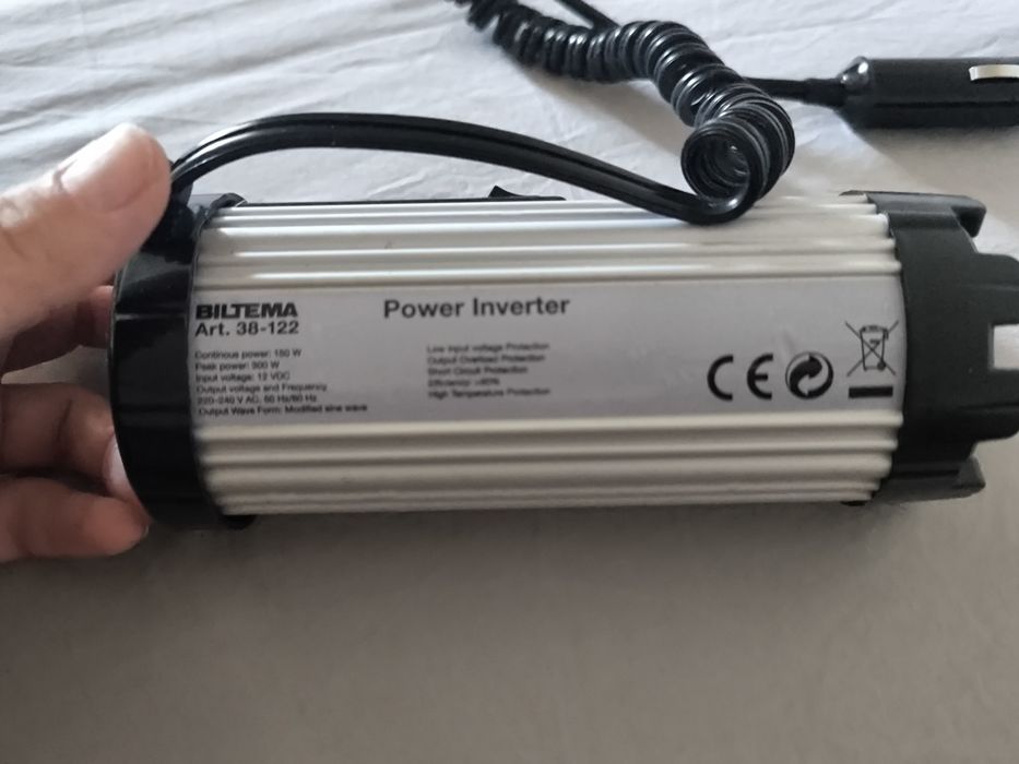 Инвертор 12V  - 230V