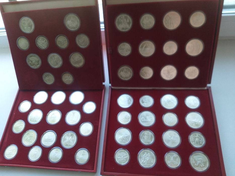 Серебряные монеты продам