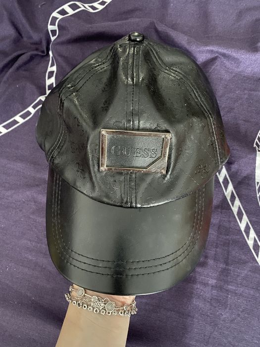 Sapca guess piele