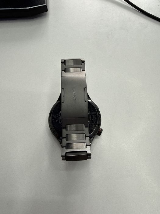 Huawei watch 4 Pro Space Edition Titan Intretinut