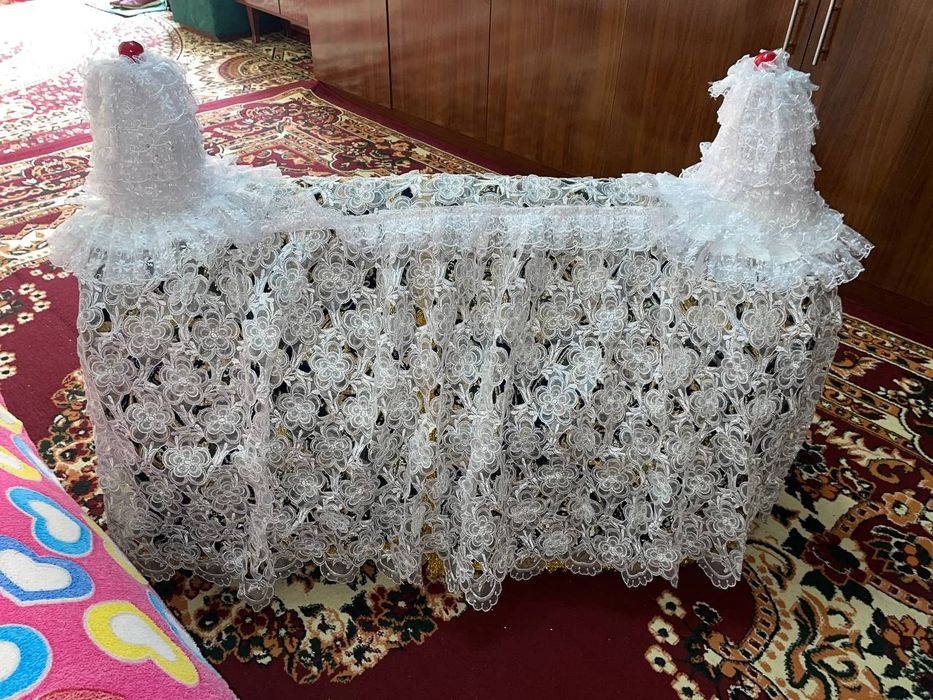 Бешик сотилади. Гавора