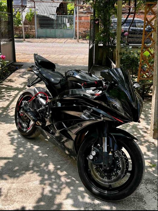 Yamaha R6 2C0 ..