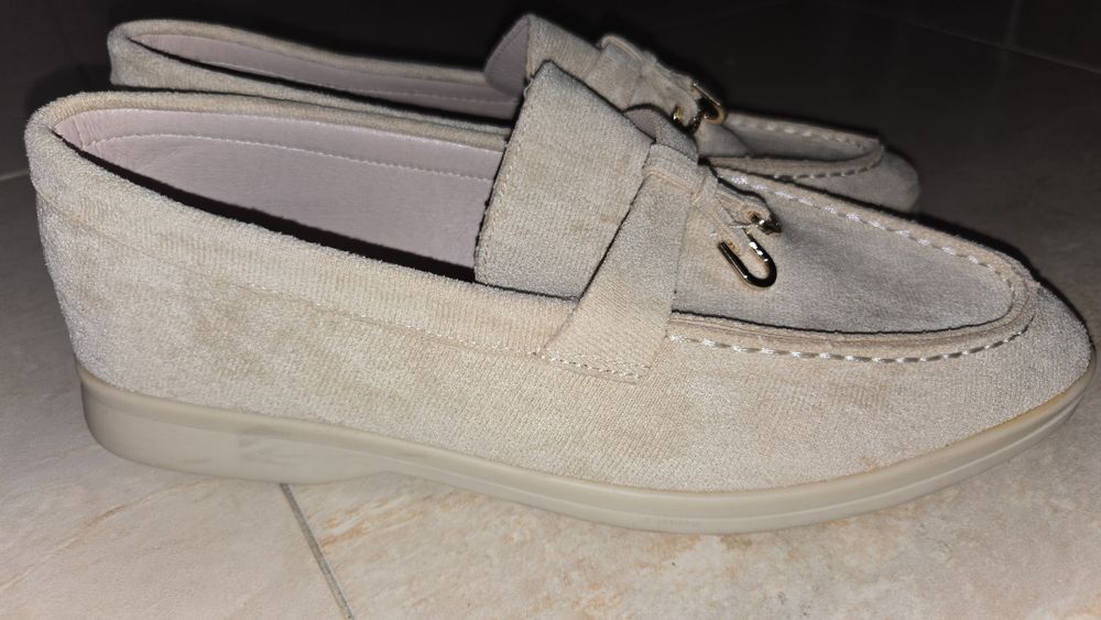 Бежово мокасини Givana