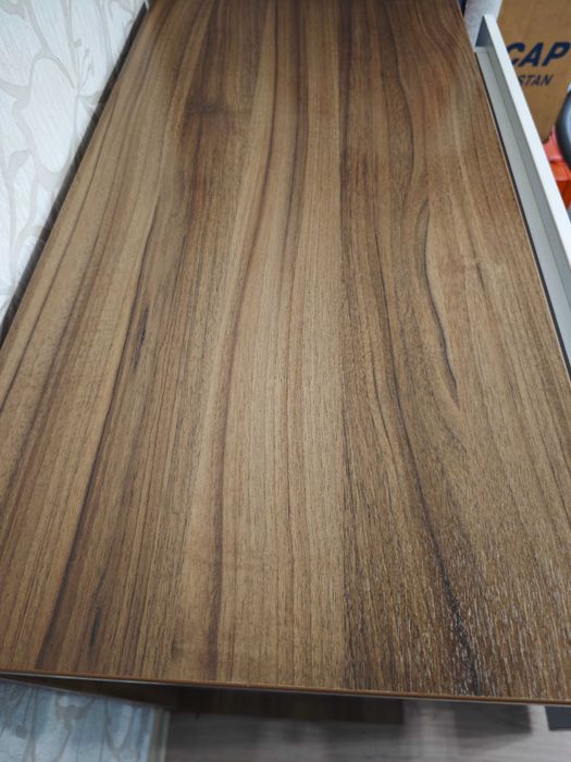 Камод с пятью выдвижными ящиками