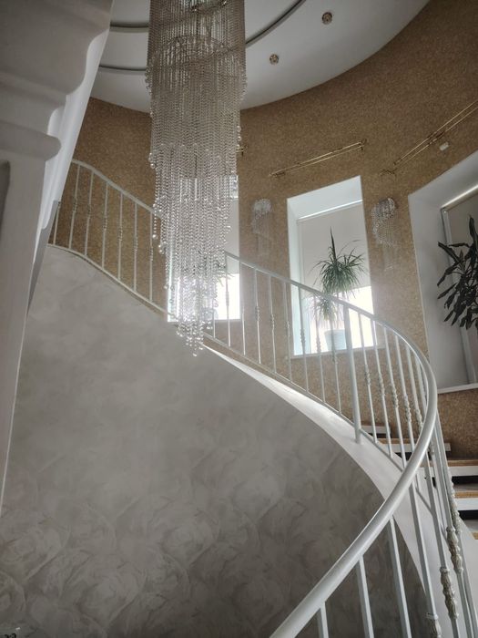 Продам дом за тойота центром