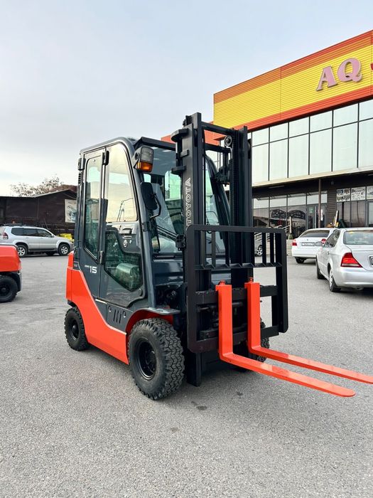 Автокара Кара Вилочные погрузчик