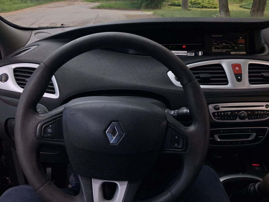 RENAULT Scenic 2011 — imagine 5