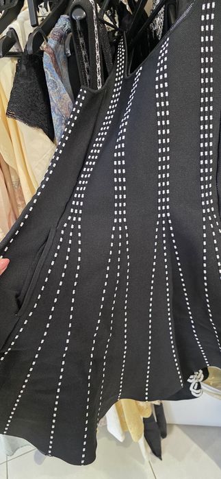 Нова дамска  рокля Maje