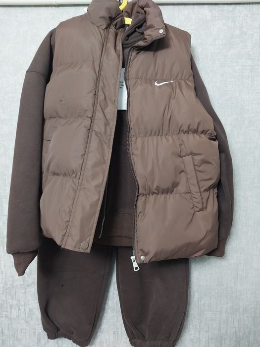 Женская  тройка.