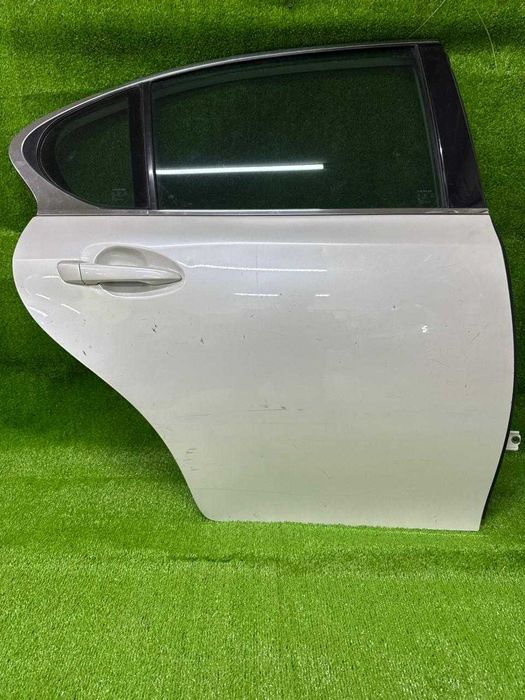 Дверь на Lexus GS