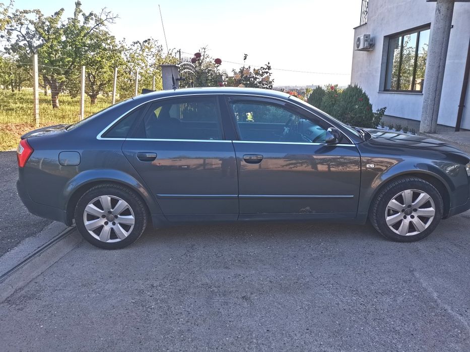 AUDI A4 2002 — imagine 1