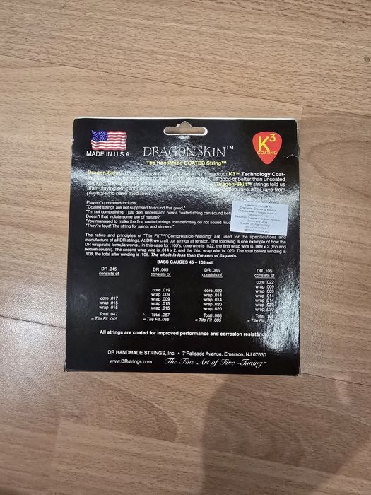 Bass китара vintage v4