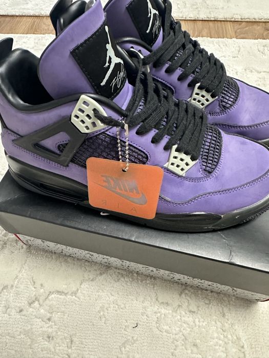 Jordan 4 x Travis Scott mov