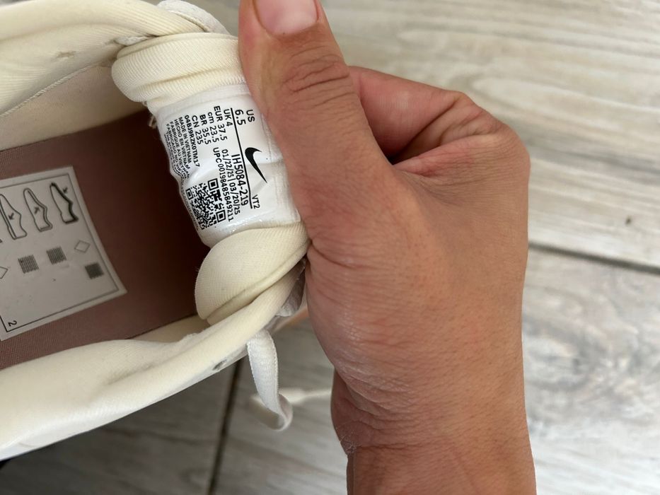 Adidasi nike noi dama