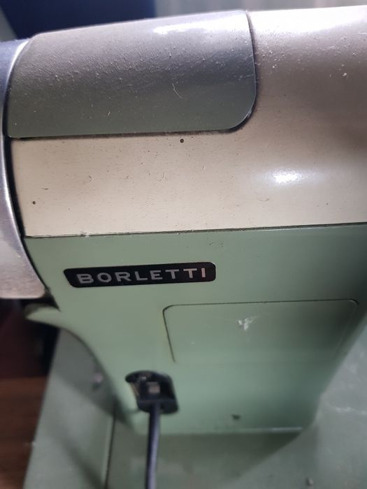 Masina de cusut Borletti