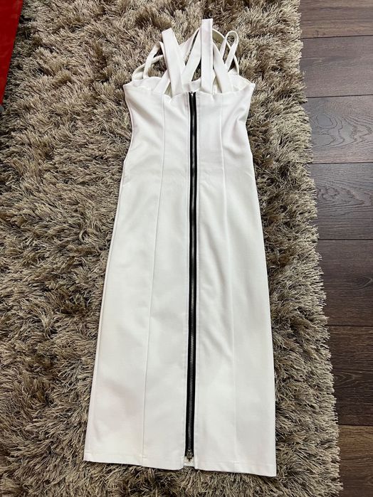 Бяла рокля-Alessa