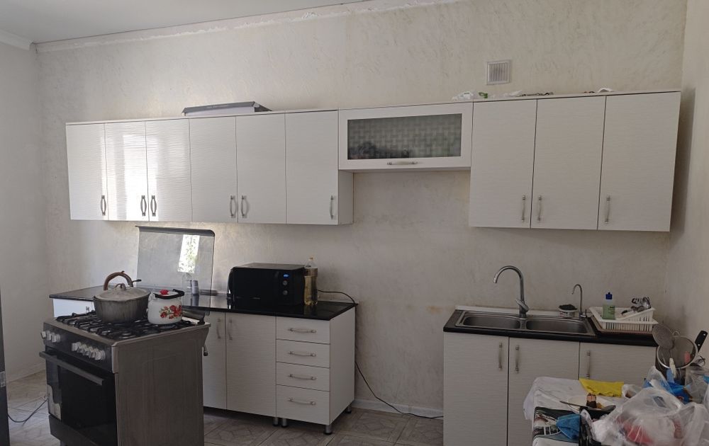 Продается кухонный гарнитур