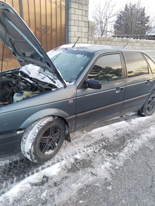 Продам пассат 1.8 инжектор