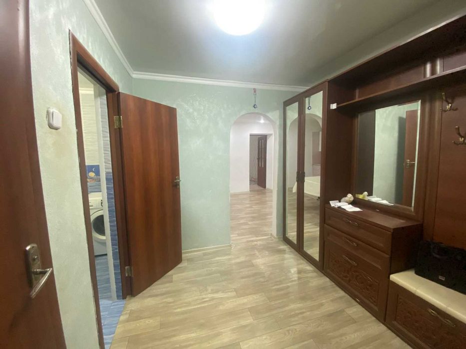 Продам  трех комнатную квартиру