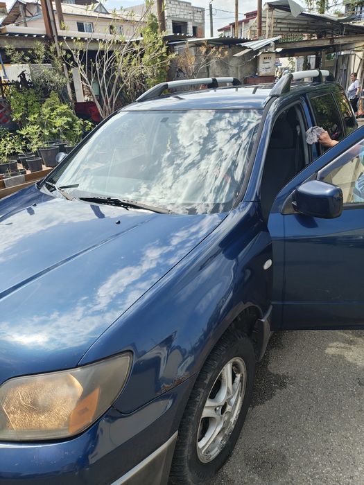Vând auto Mitsubishi outlander