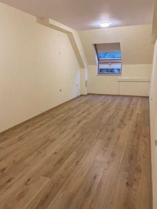 Четристаен апартамент в кв. Бъкстон