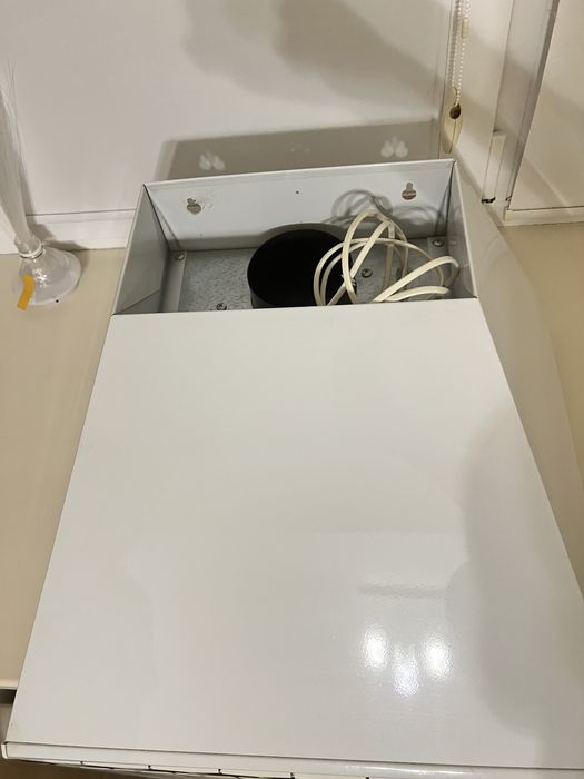 Продам вытяжку б/у