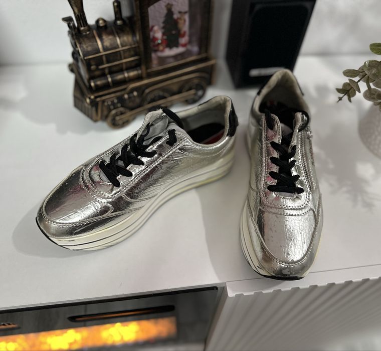 Adidasi dama S. oliver cu platforma