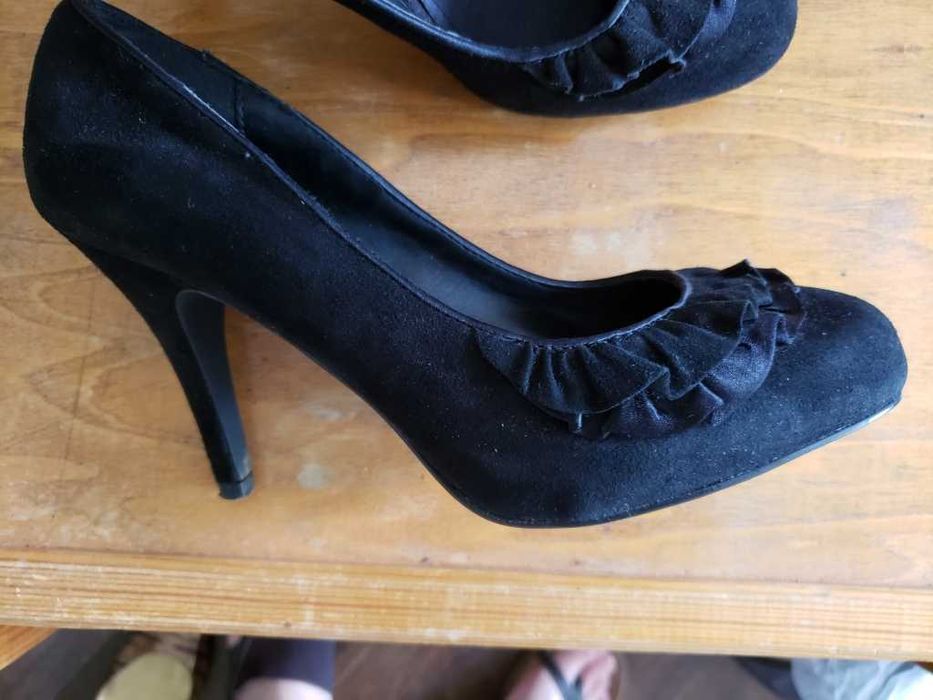 ALDO обувки от естествен велур