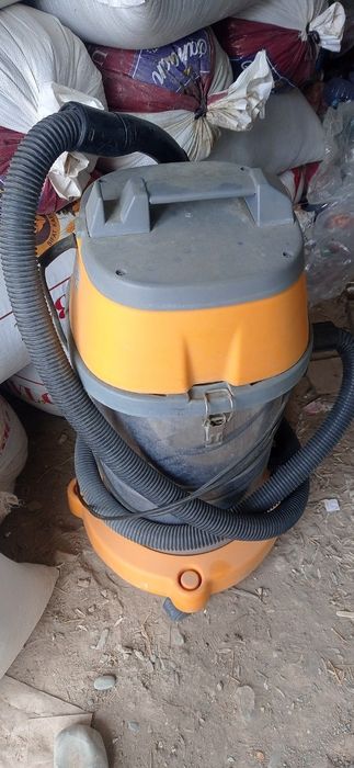 Pilisos va karcher sotiladi