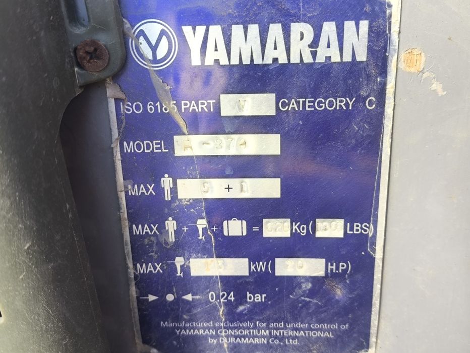 Продам лодку YAMARAN F370