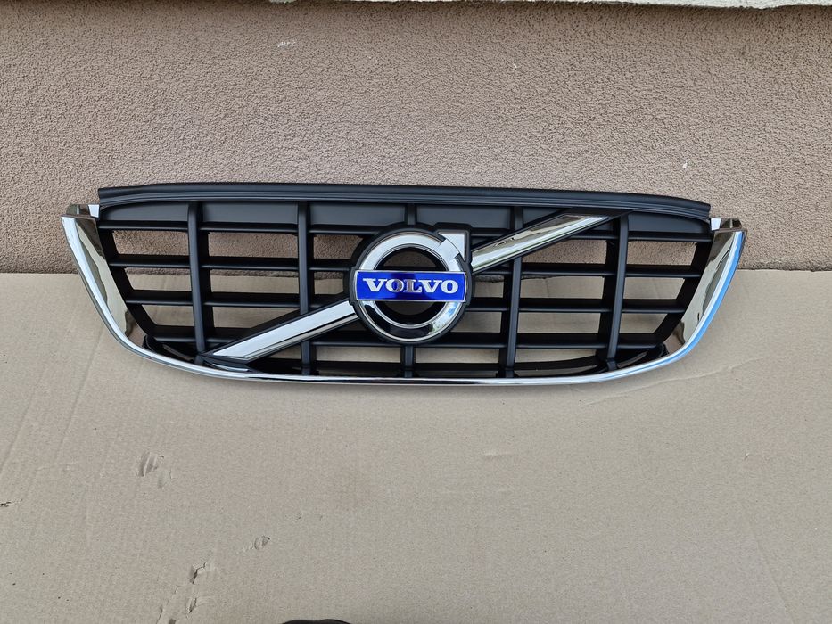 Grila centrala Volvo XC60 NOUA 2008-2013
