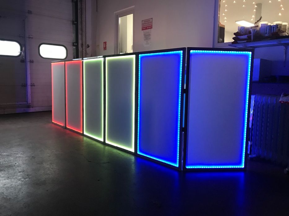 Pupitru dj RGB…+stalpi cover dj masca dj