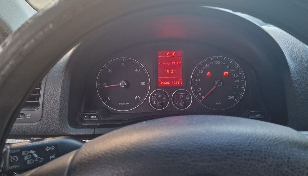 VOLKSWAGEN Golf 2008 — imagine 5