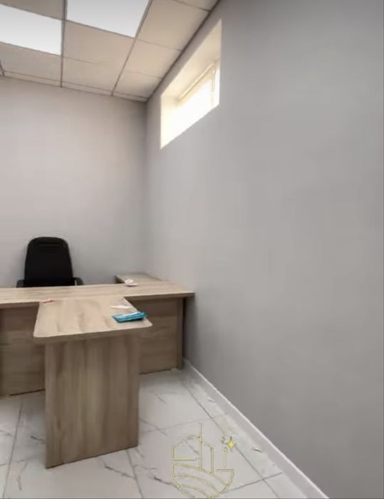 Коммерческое помещение 182 кв м