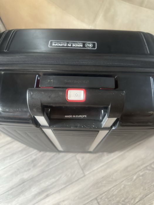 Използван куфар samsonite