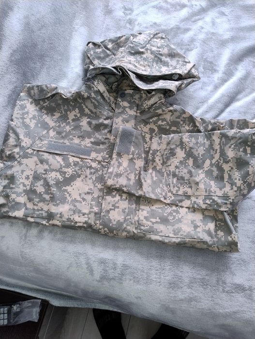 Камуфлажни дрехи