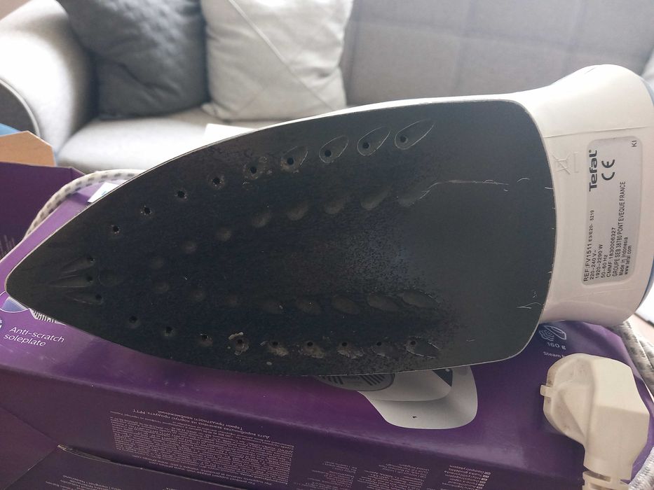 Ютия Tefal, 20 лв.