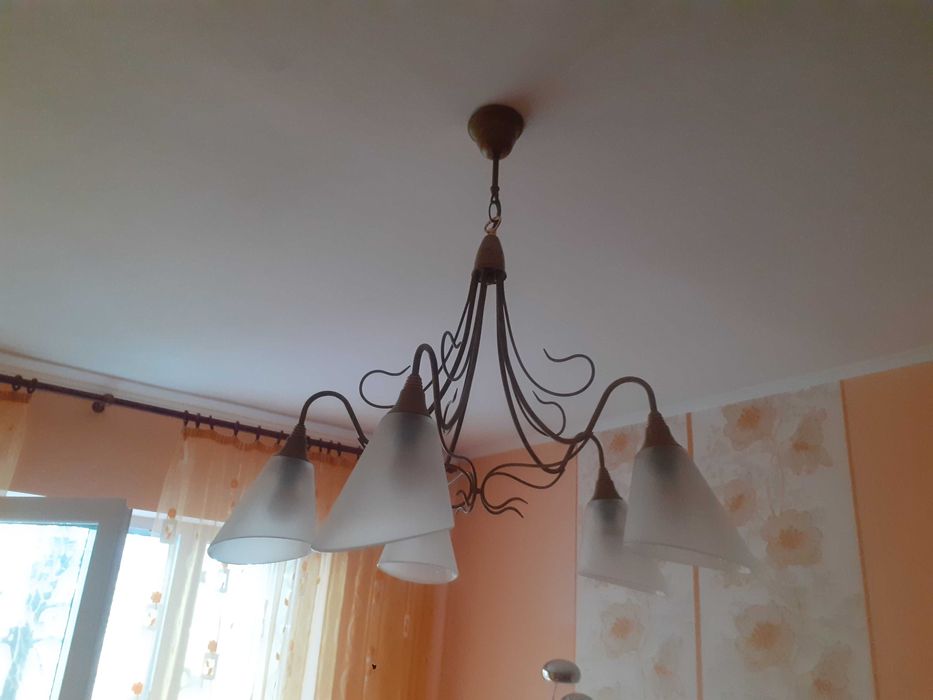 Candelabru camera de zi.